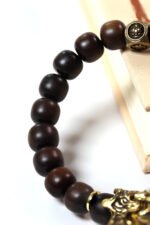 Traditional Chinese Handmade Bracelet for Prosperity and Good Fortune - Image 4