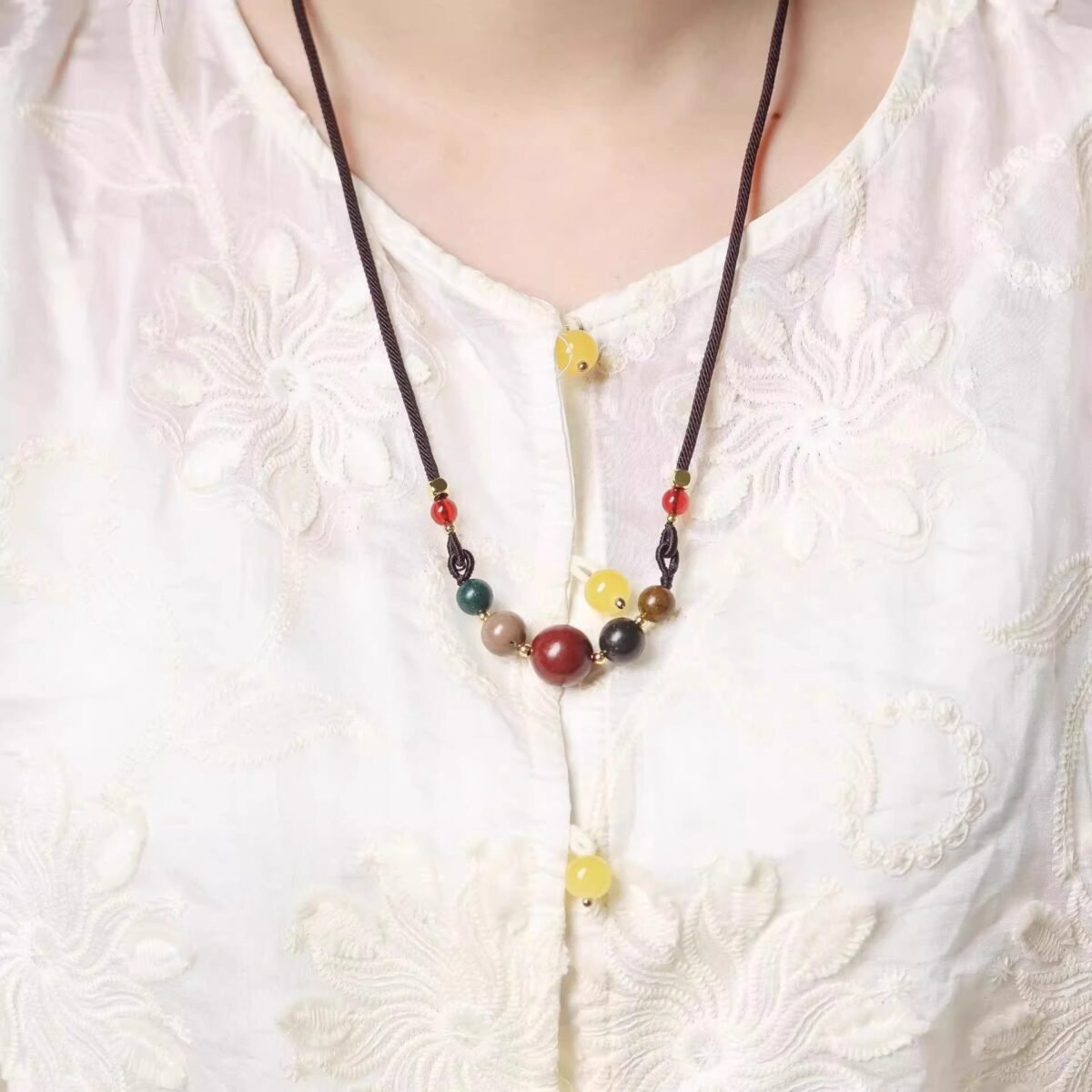 Natural health necklace with Chinese herbal fragrance beads - Image 7